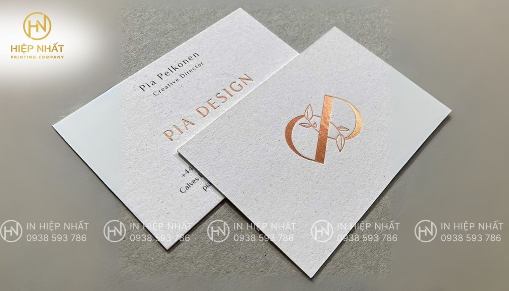 Mẫu card visit PIA Design ép kim đồng nổi bật