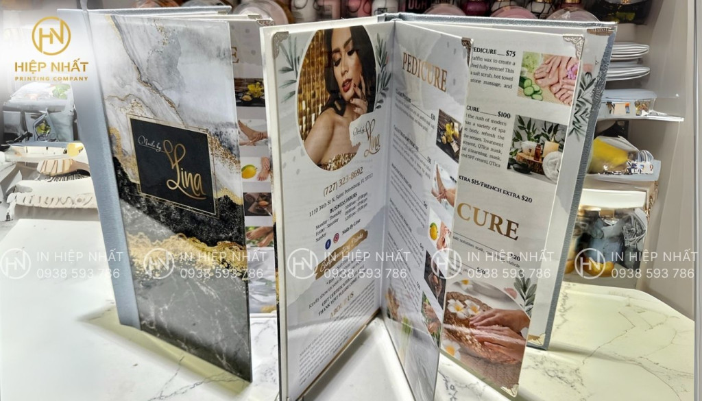 Mẫu menu mica đóng cuốn cho tiệm nail phong cách sang trọng Mẫu menu mica đóng cuốn cho tiệm nail phong cách sang trọng