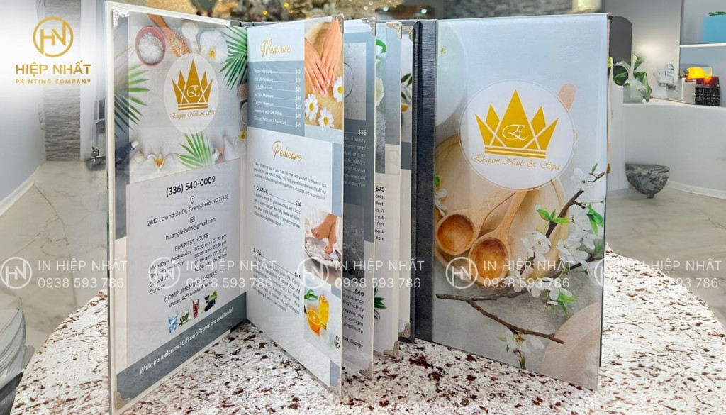 Mẫu menu mika cho tiệm nail theo phong cách thuần thiên nhiên Mẫu menu mika cho tiệm nail theo phong cách thuần thiên nhiên