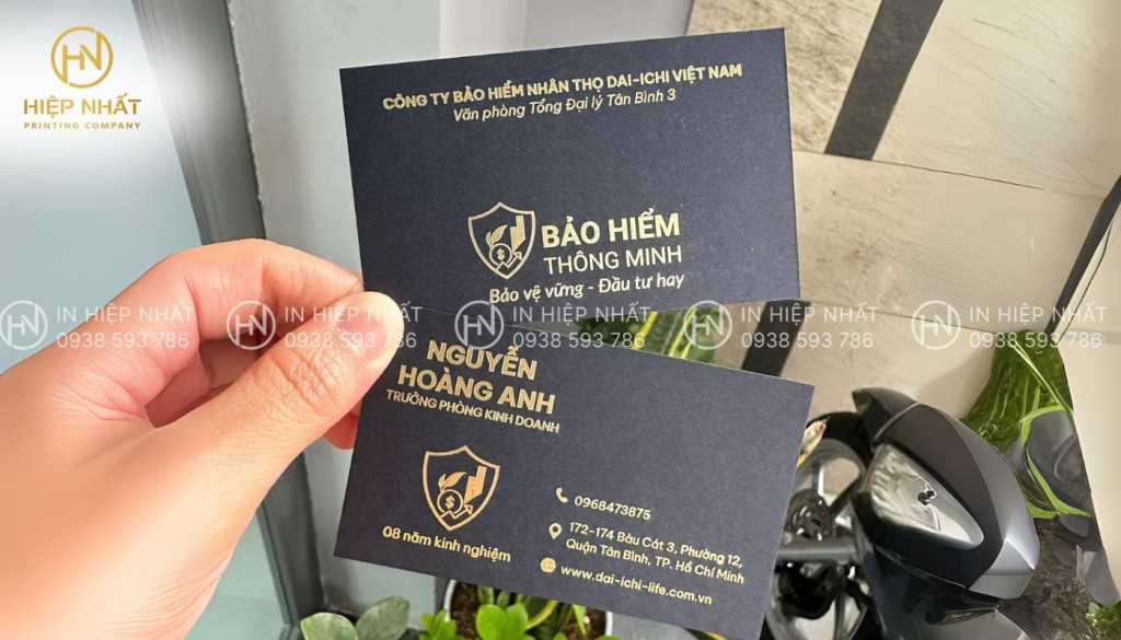 Mẫu in name card cho trưởng phòng kinh doanh công ty Bảo Hiểm