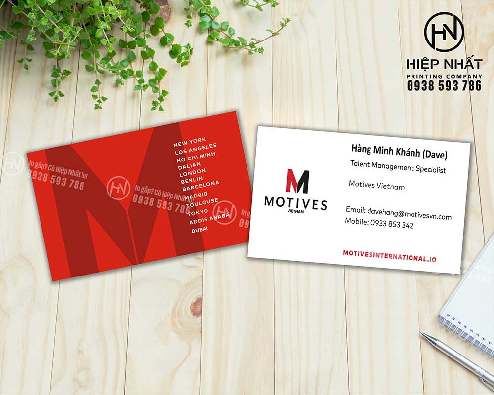 Card visit Motives màu đỏ nổi bật