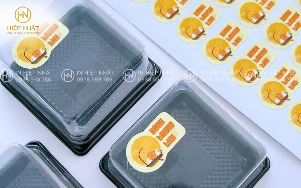 Mẫu decal dán hộp bánh