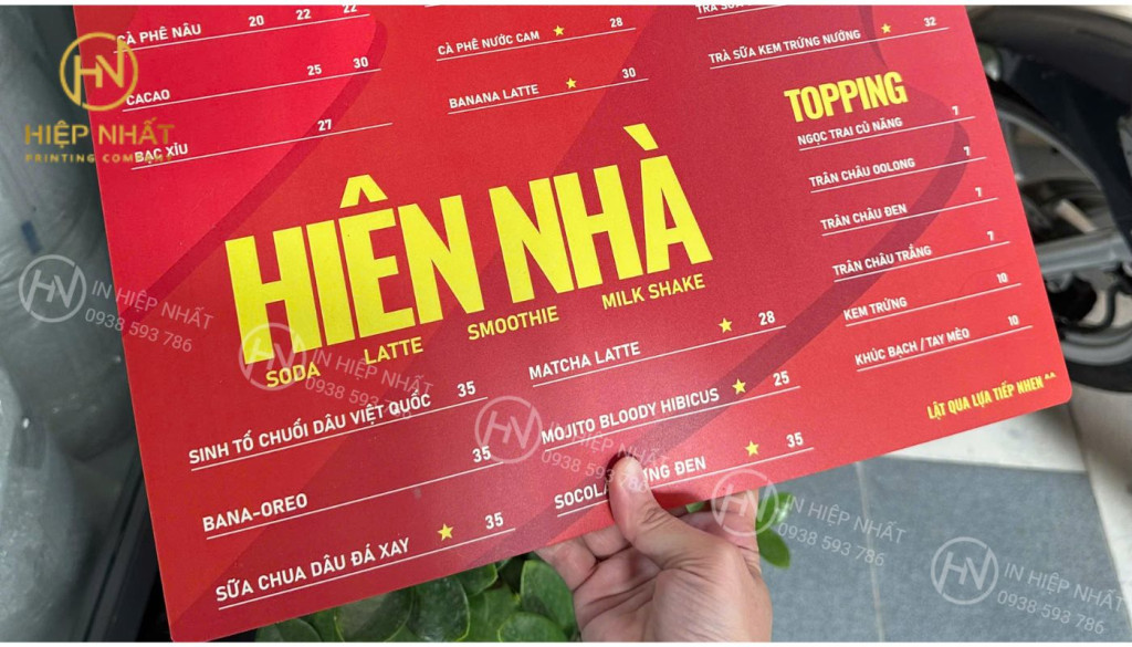 Chất liệu nhựa in menu cao cấp, chống thấm nước, độ bền cao