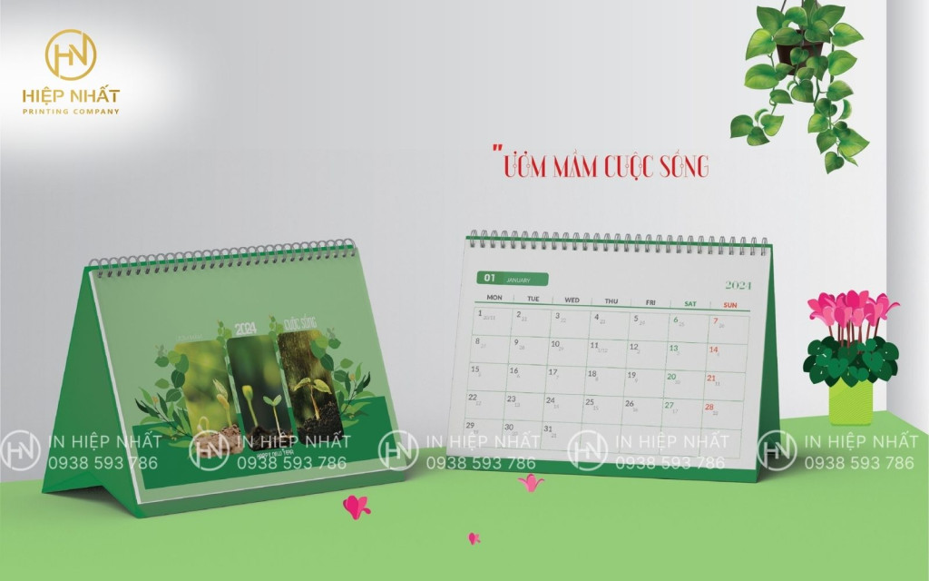 In lịch Tết để bàn với tone xanh thiên nhiên Mẫu lịch để bàn mang ý nghĩa “Ươm mầm cuộc sống”
