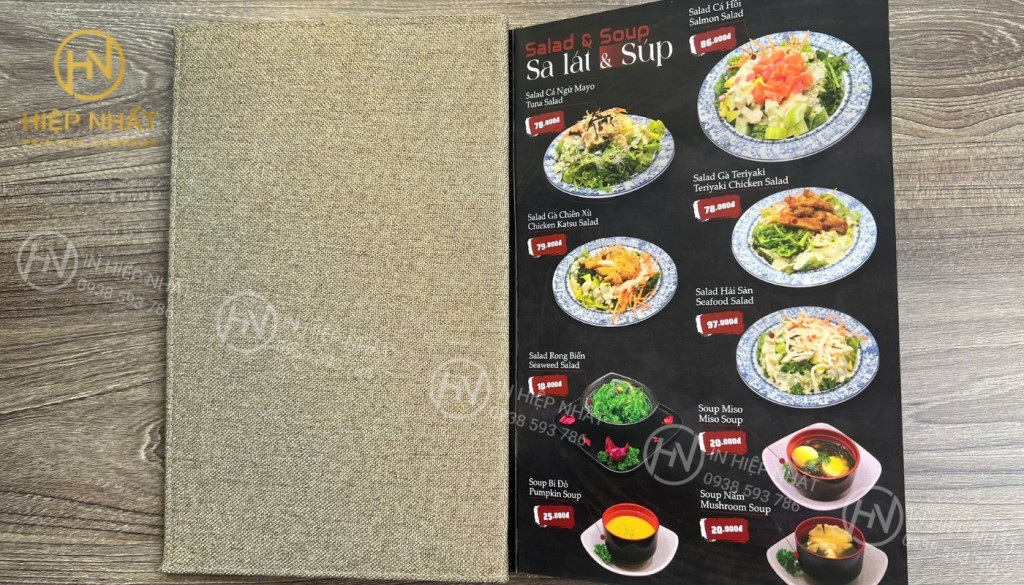 Mẫu menu vải mở phẳng đơn giản nhưng cao cấp, sang trọng