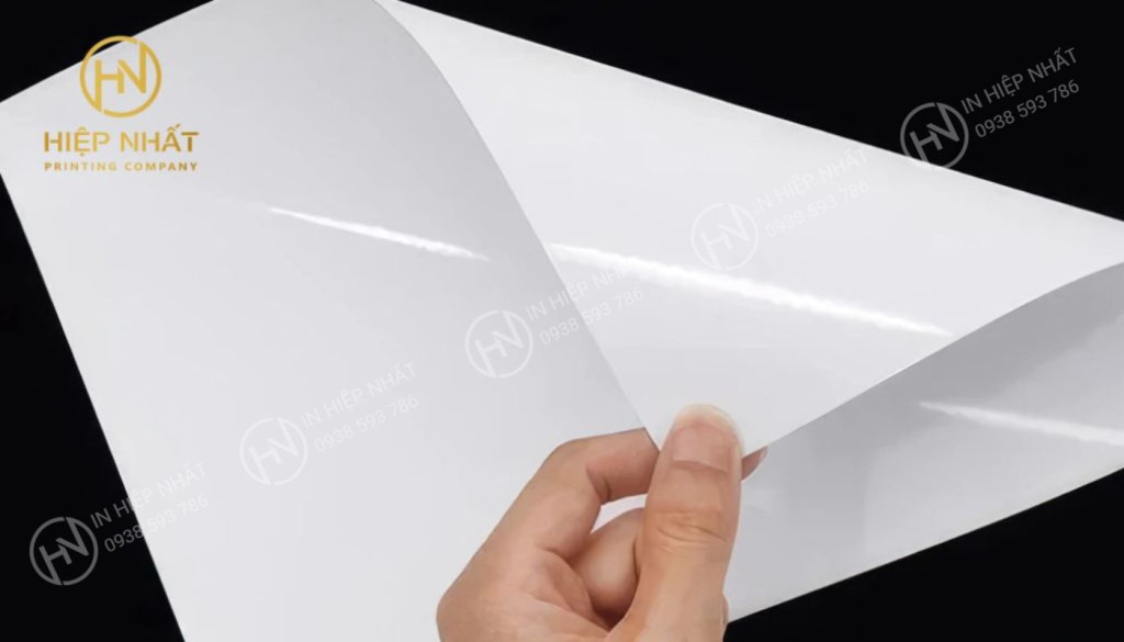 Giấy Couche bền, chống ẩm và khó rách