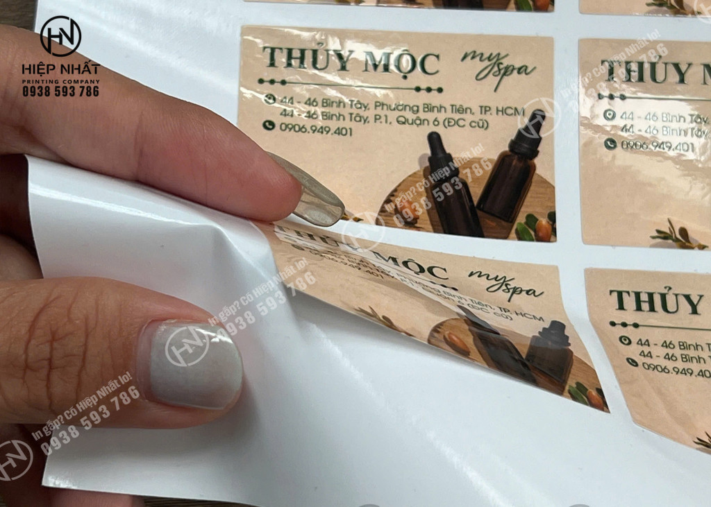 Mẫu in tem nhãn mang cảm giác mượt mà khi sử dụng