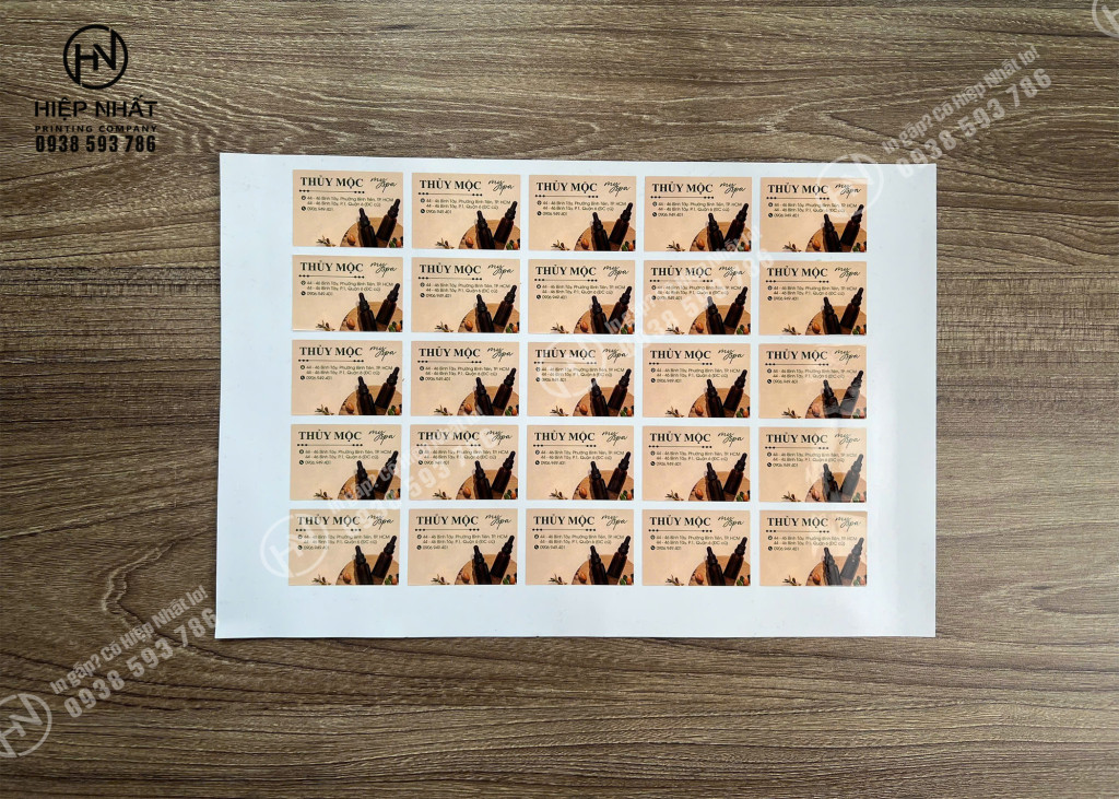 Mẫu in tem nhãn Thủy Mộc giới thiệu quán spa, dịch vụ gây ấn tượng với khách hàng