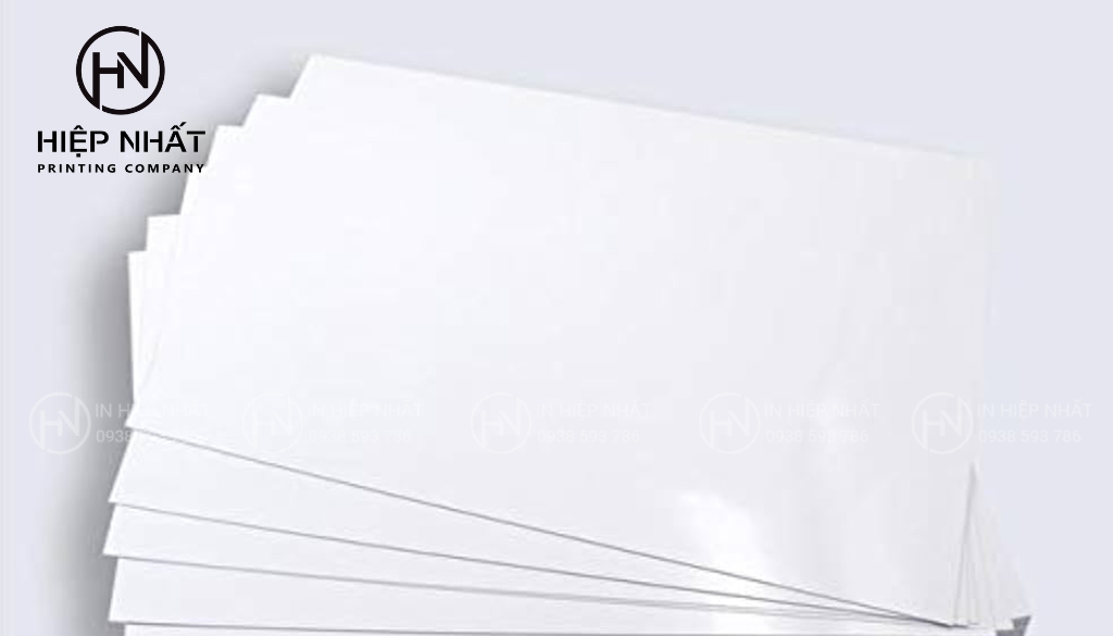 Giấy Glossy là giấy in ảnh bề mặt bóng, màu sắc rực rỡ