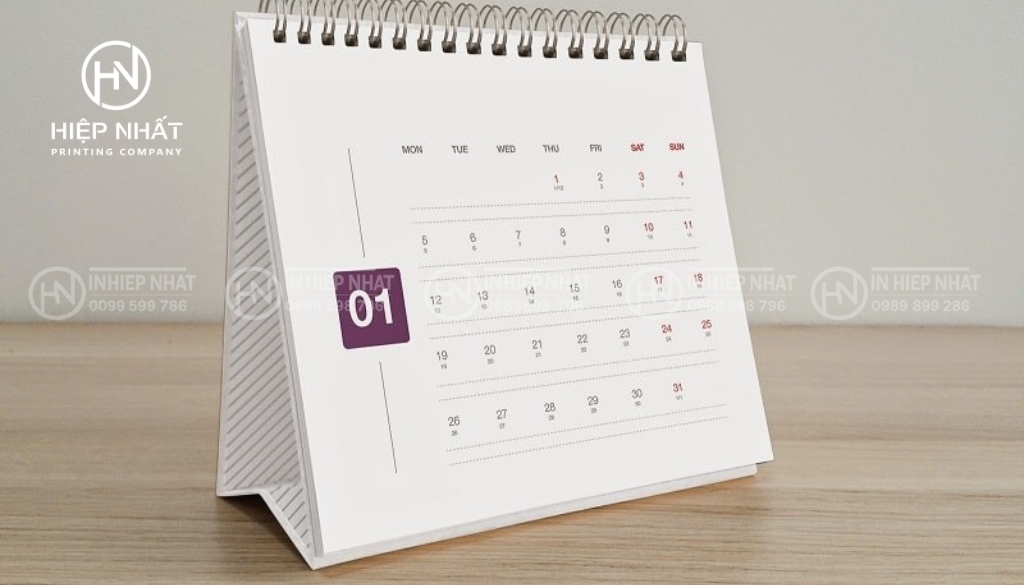 Mẫu in lịch để bàn chữ A thiết kế tối giản