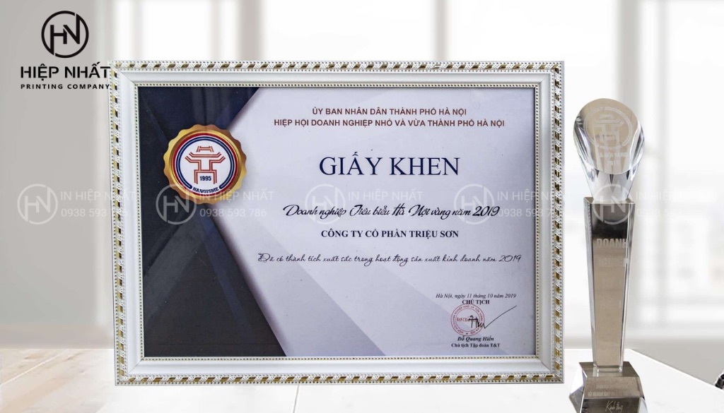 Mẫu giấy khen ghi nhận doanh nghiệp tiêu biểu của năm