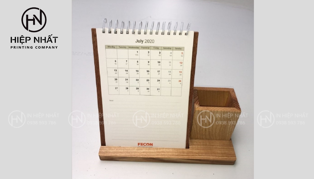 Lịch đế gỗ mang vẻ đẹp mộc mạc nhưng hiện đại