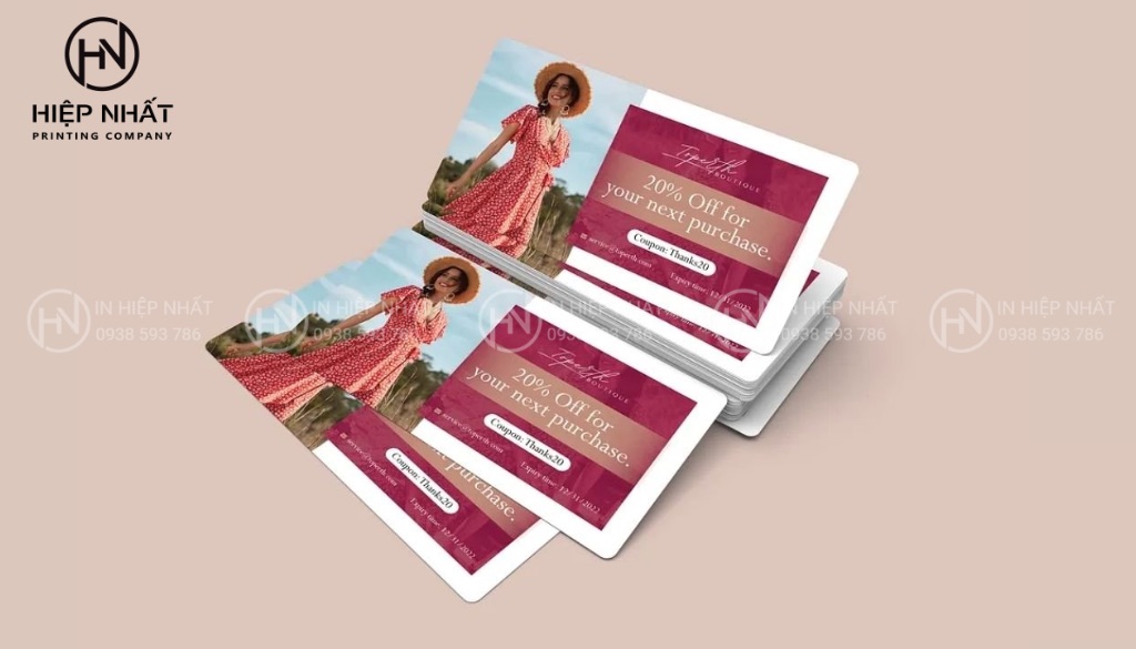 Mẫu voucher giảm giá quần áo sang trọng, tăng sức hấp dẫn cho cửa hàng